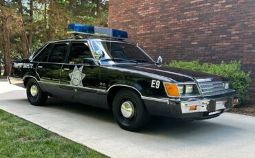 Ford-LTD-1984-22