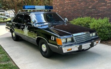 Ford-LTD-1984-23