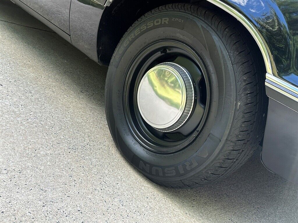Ford-LTD-1984-24