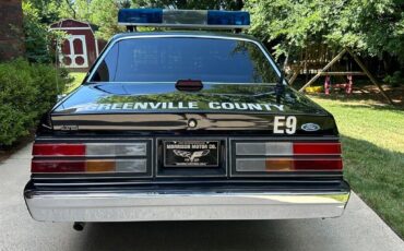 Ford-LTD-1984-29