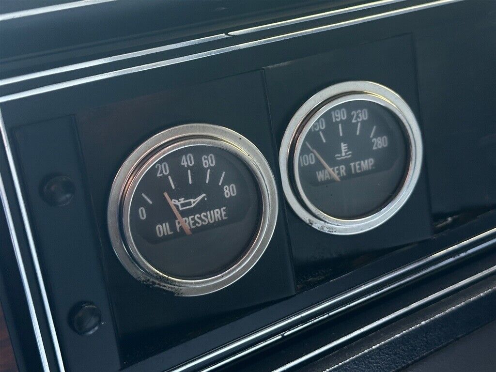 Ford-LTD-1984-38
