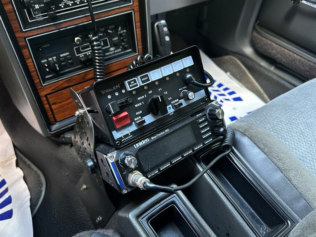 Ford-LTD-1984-39