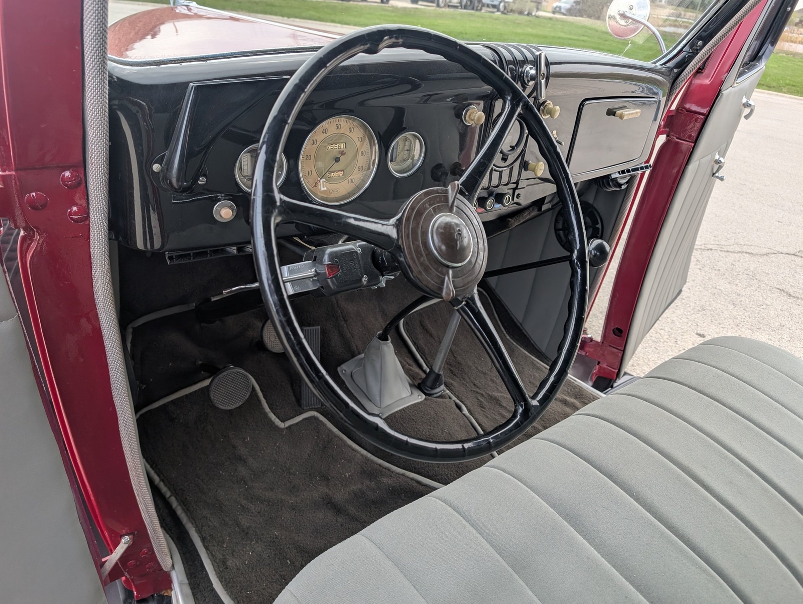 Ford-Model-48-1935-4