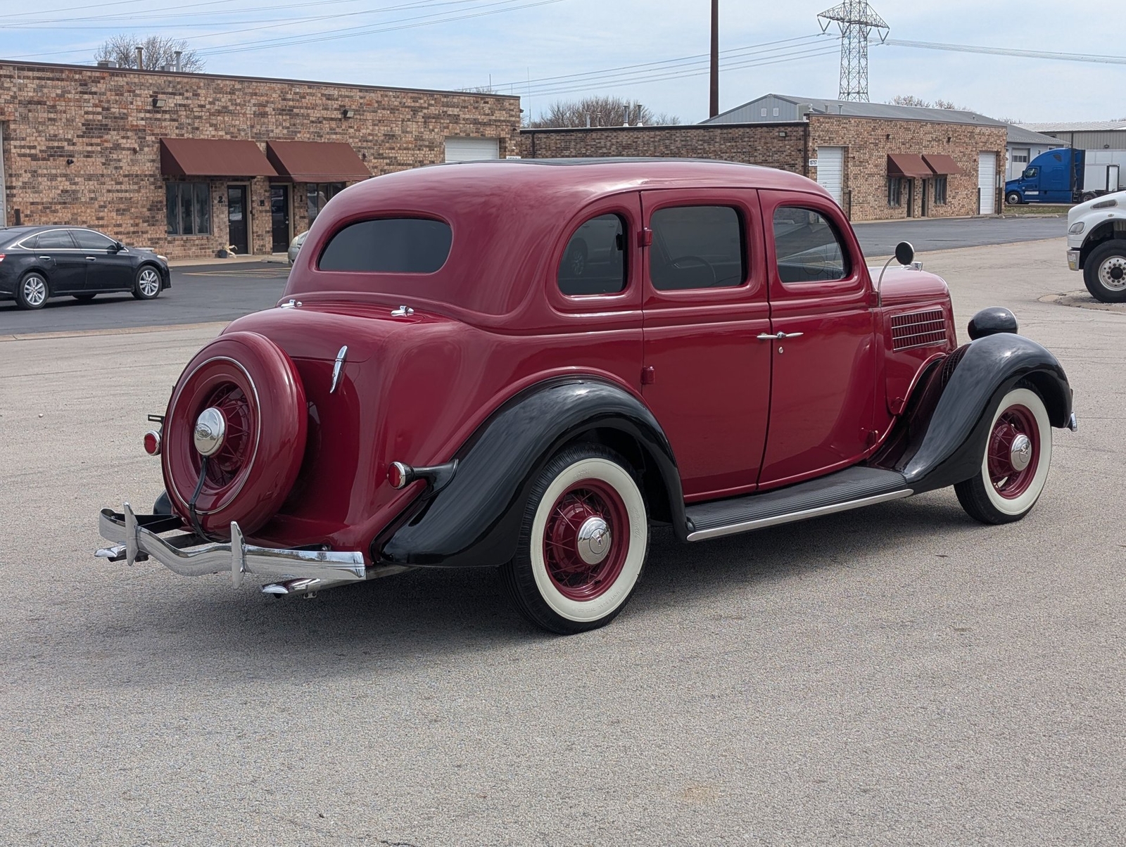Ford-Model-48-1935-9