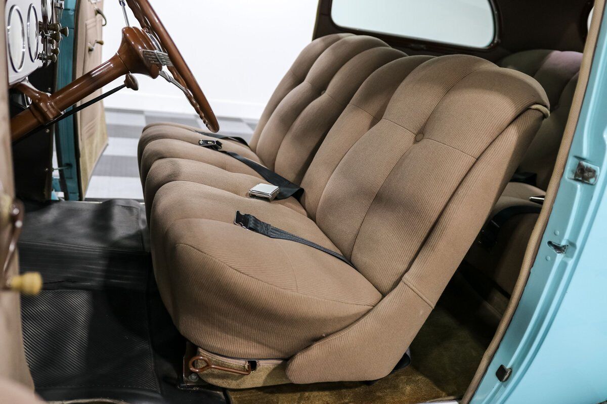 Ford-Model-74-1937-Coupe-13