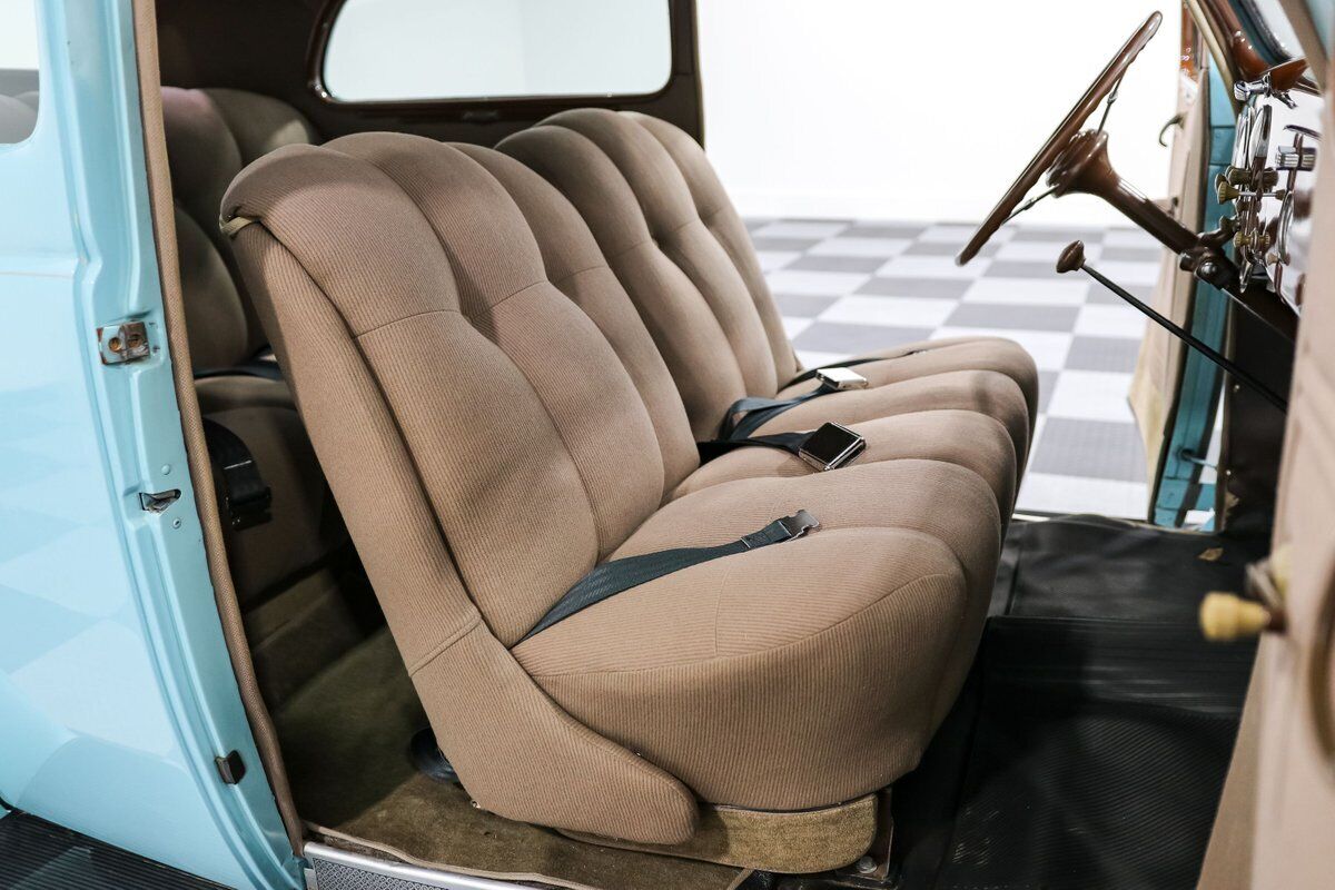 Ford-Model-74-1937-Coupe-16