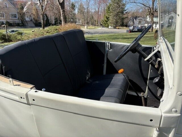 Ford-Model-A-1928-Convertible-13