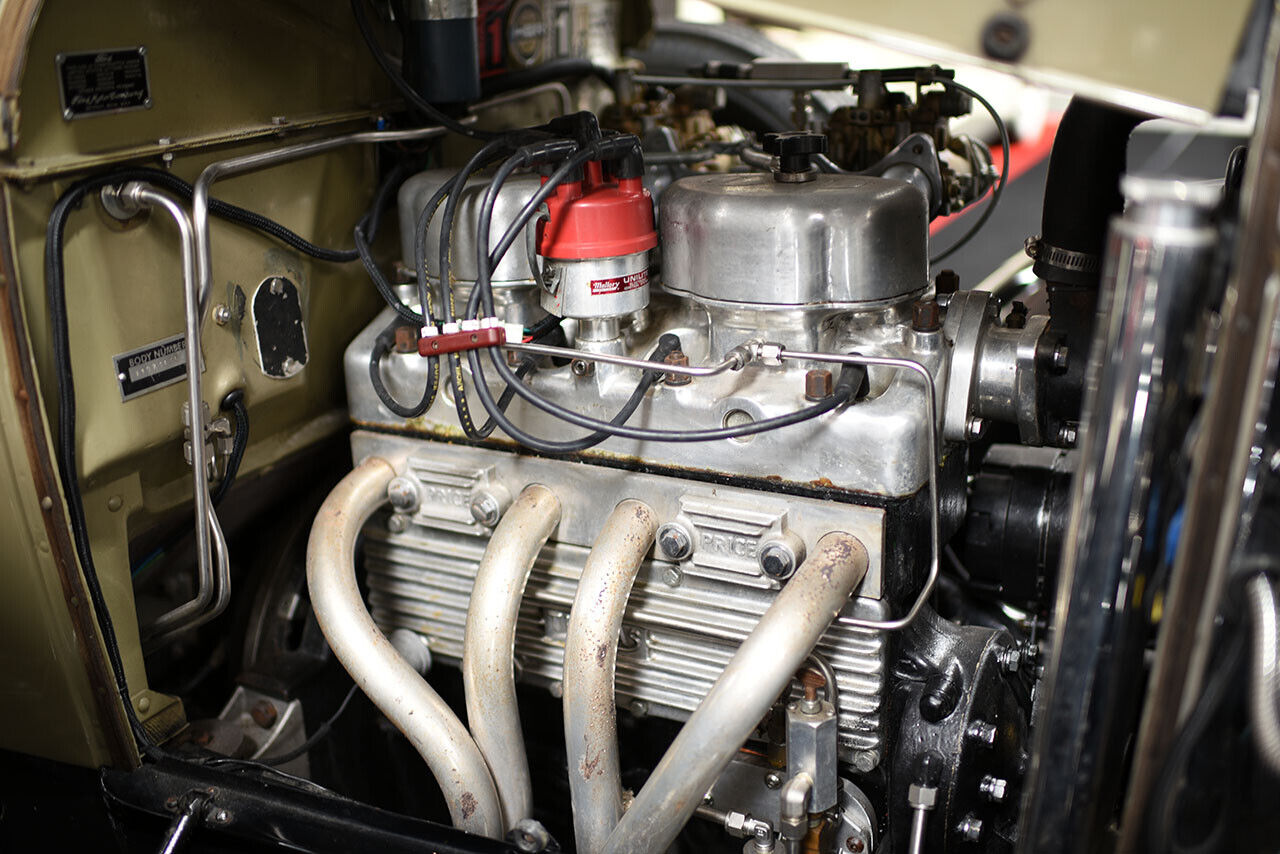 Ford-Model-A-1928-Convertible-17