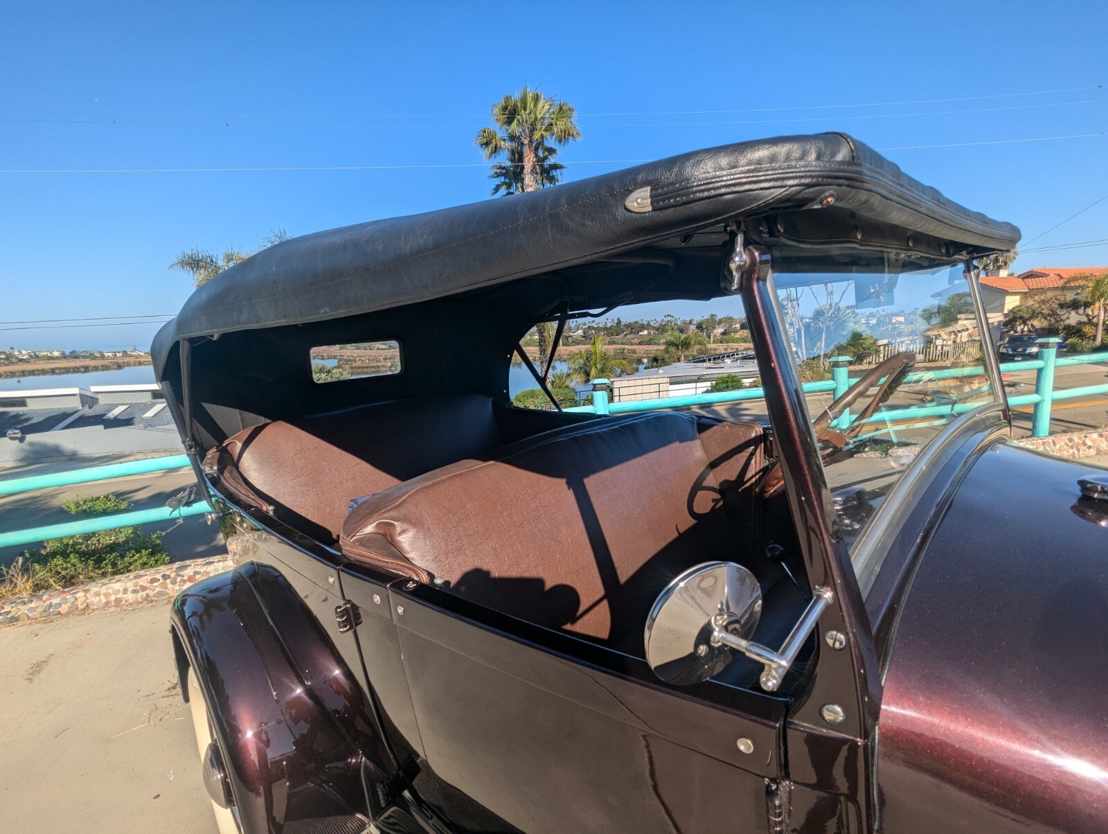 Ford-Model-A-1928-Convertible-19