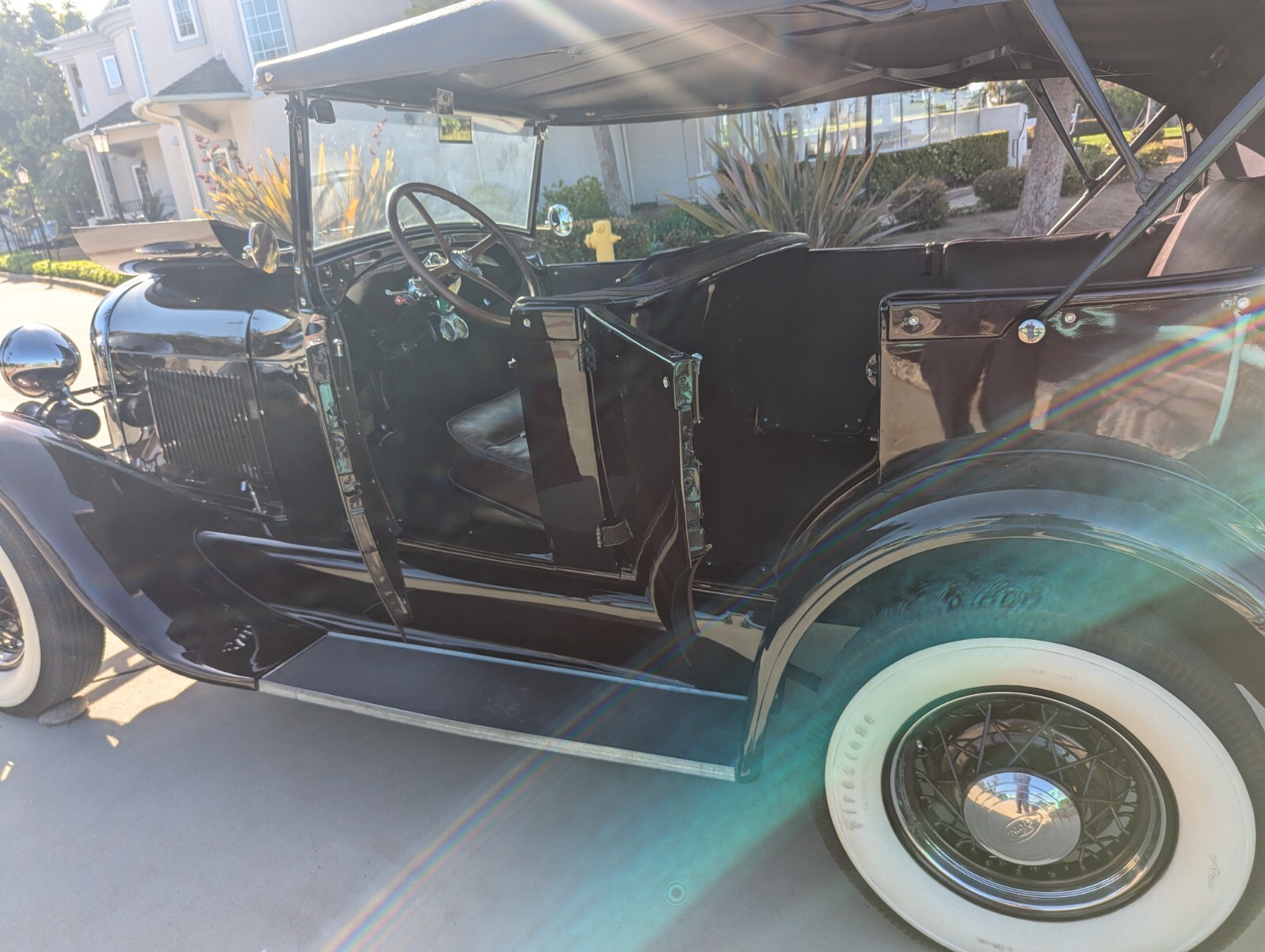 Ford-Model-A-1928-Convertible-32