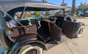 Ford-Model-A-1928-Convertible-33