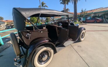 Ford-Model-A-1928-Convertible-34