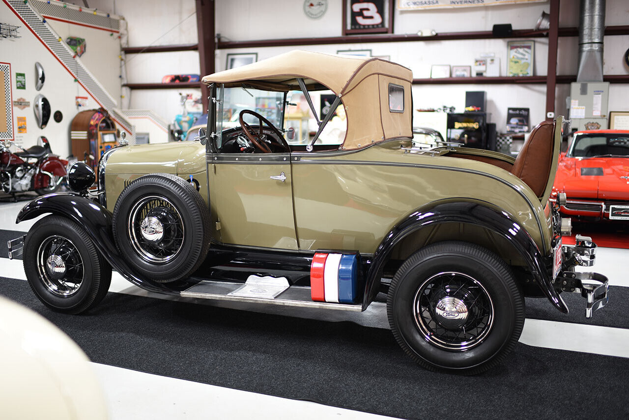 Ford-Model-A-1928-Convertible-6