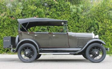 Ford-Model-A-1929-Convertible-2