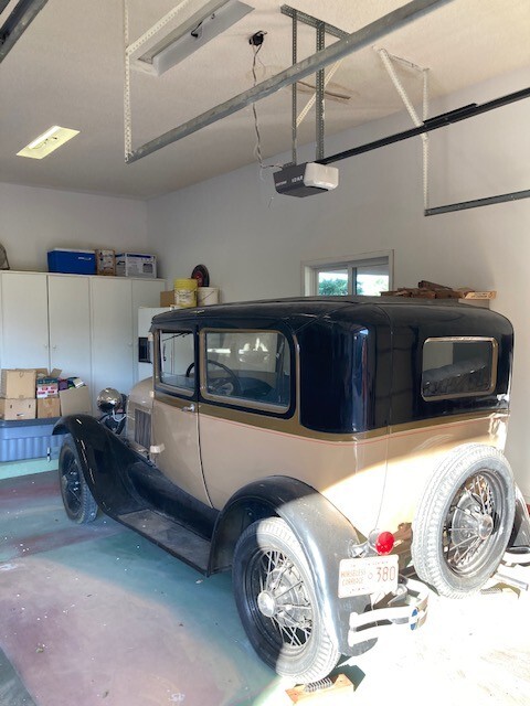 Ford-Model-A-1929-Sedan-1