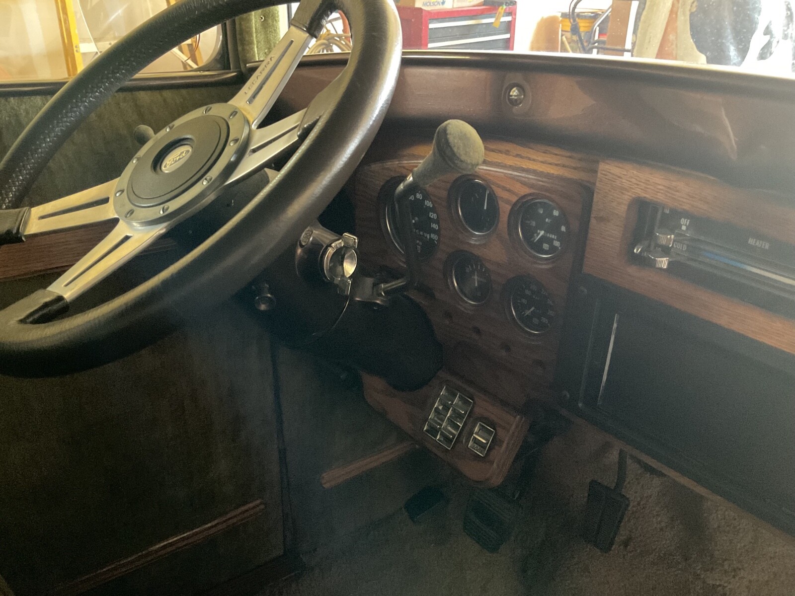 Ford-Model-A-1929-Sedan-18