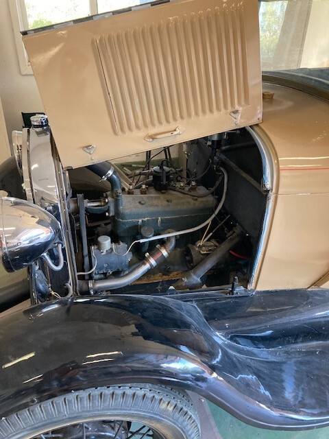 Ford-Model-A-1929-Sedan-3