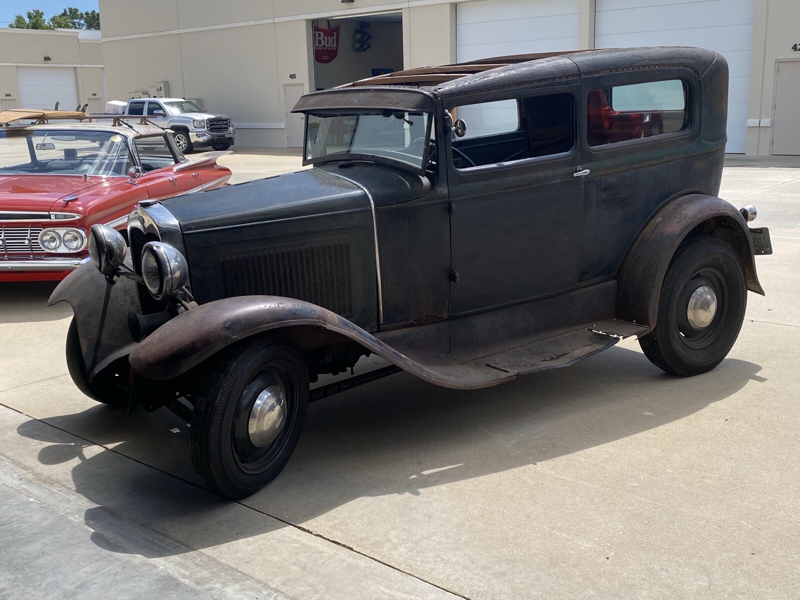Ford-Model-A-1930-2