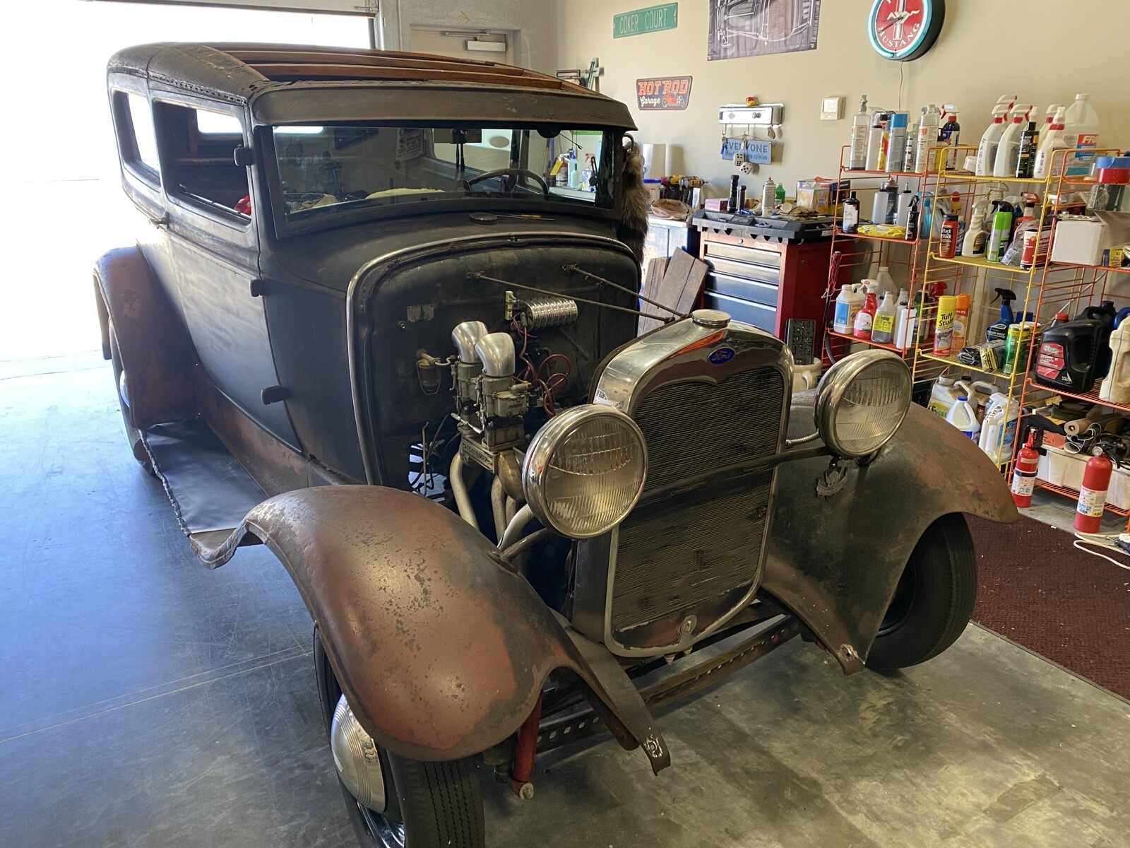 Ford-Model-A-1930-4