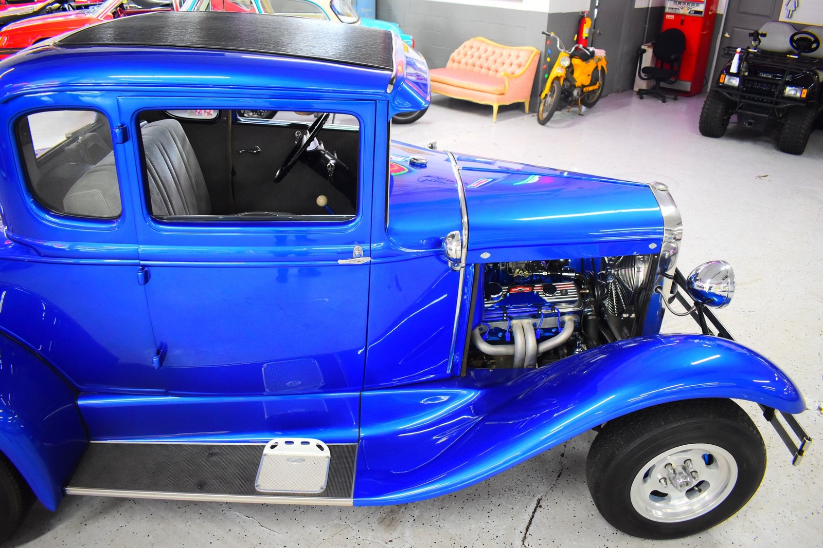 Ford-Model-A-1930-Coupe-4