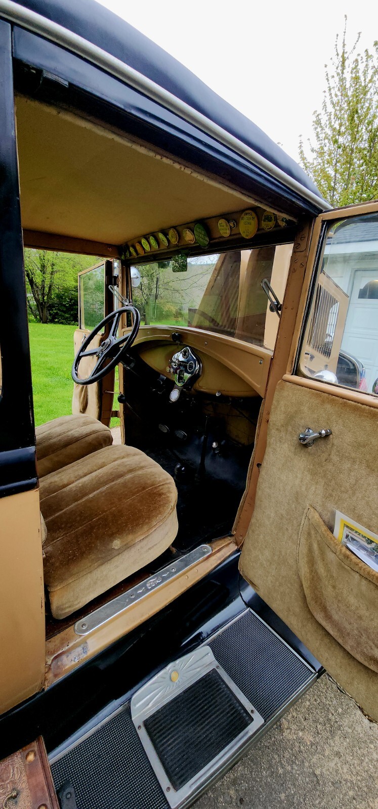 Ford-Model-A-1930-Sedan-11