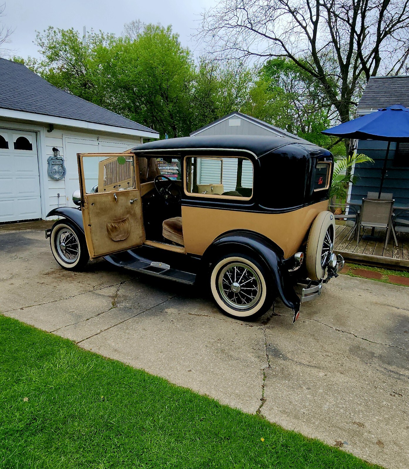 Ford-Model-A-1930-Sedan-12
