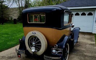 Ford-Model-A-1930-Sedan-16
