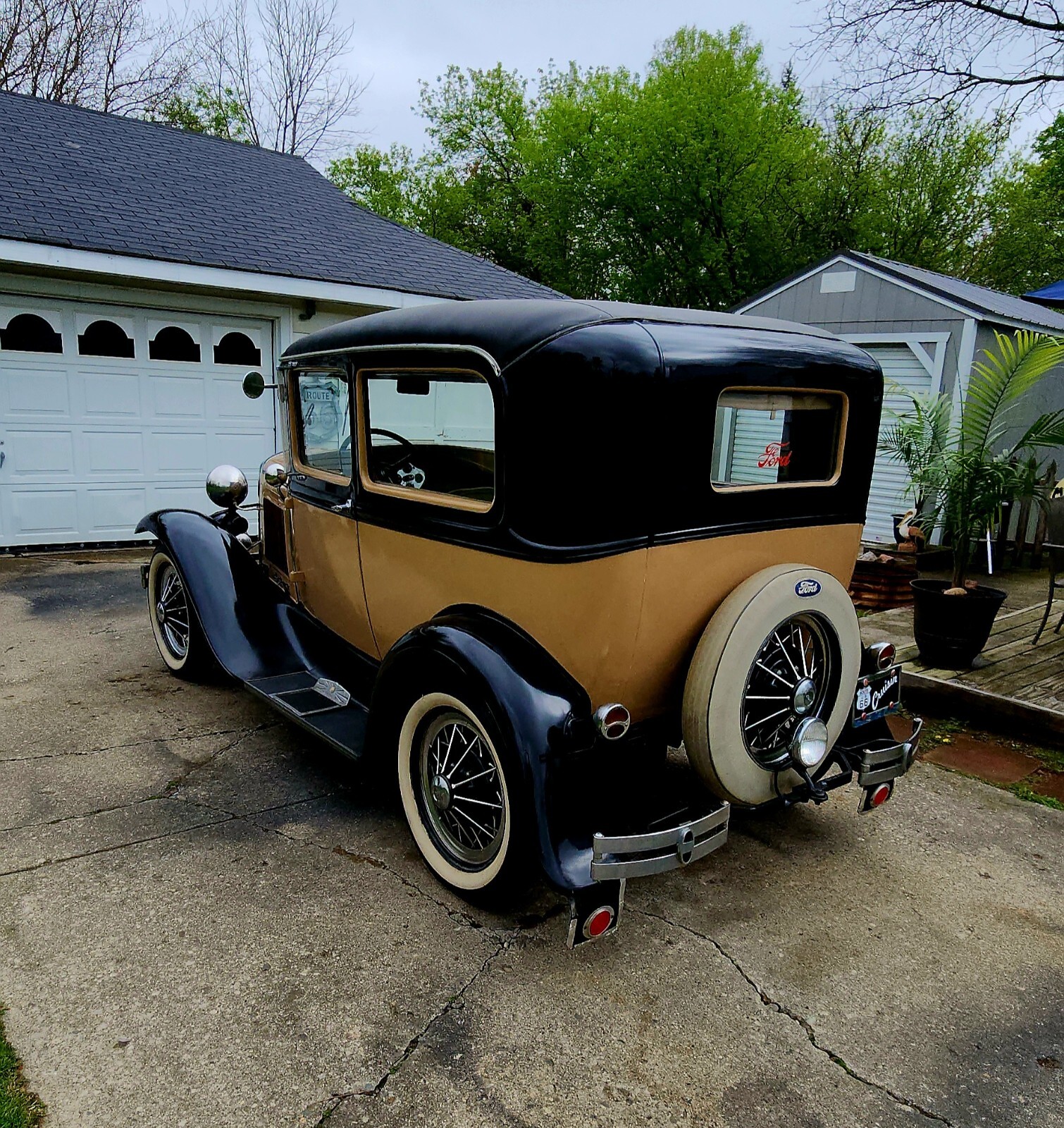 Ford-Model-A-1930-Sedan-18