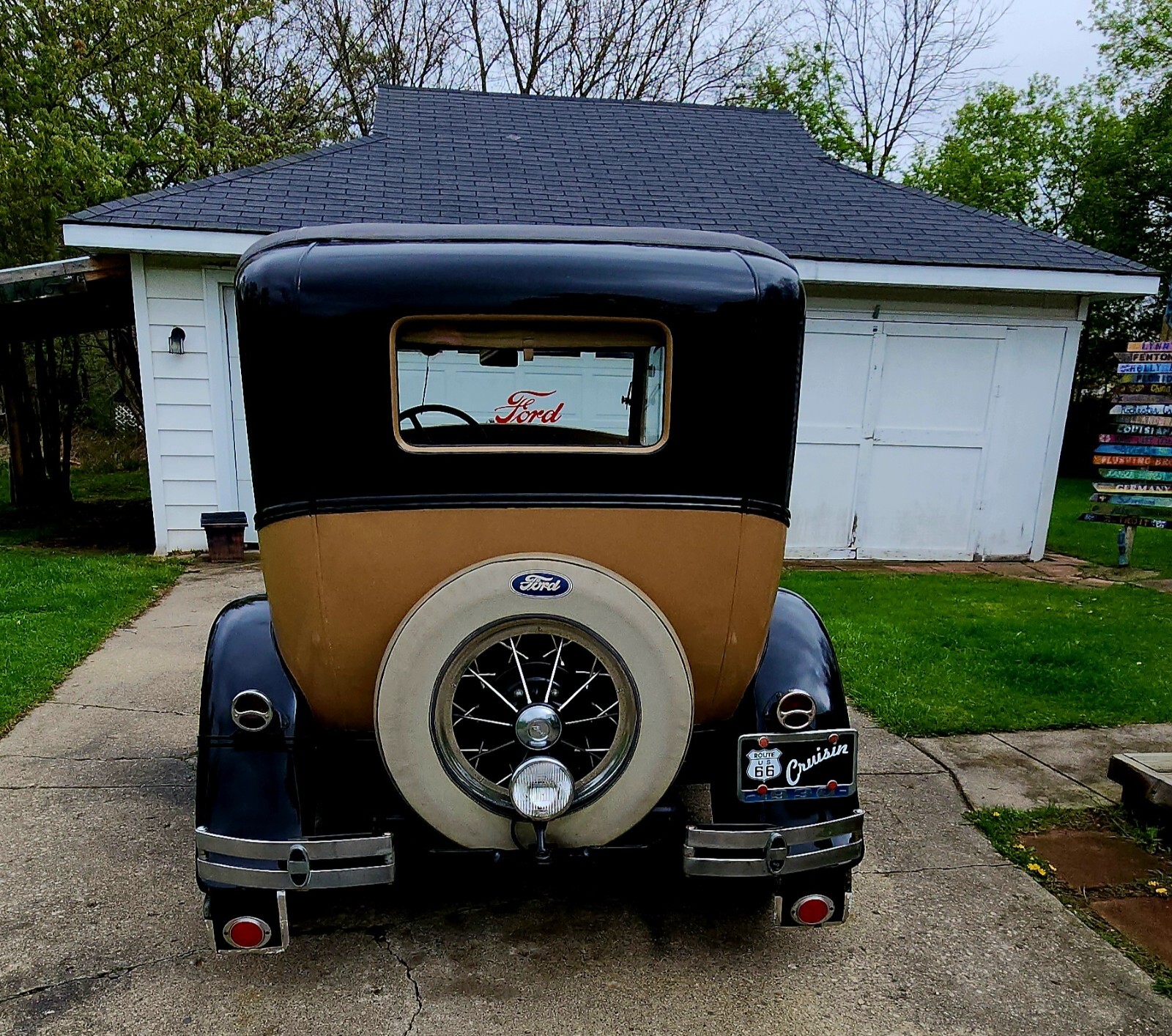 Ford-Model-A-1930-Sedan-21