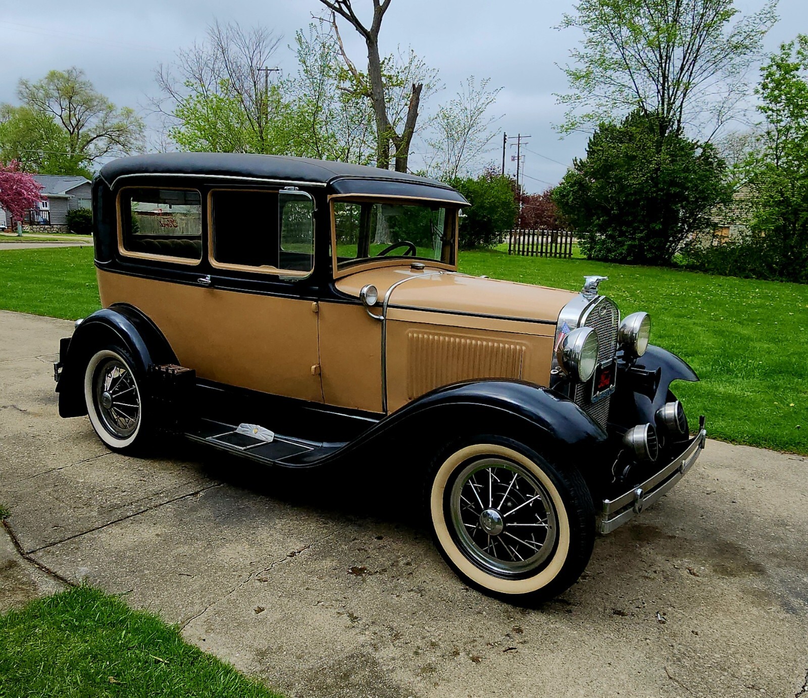 Ford-Model-A-1930-Sedan-27