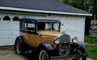 Ford-Model-A-1930-Sedan-28