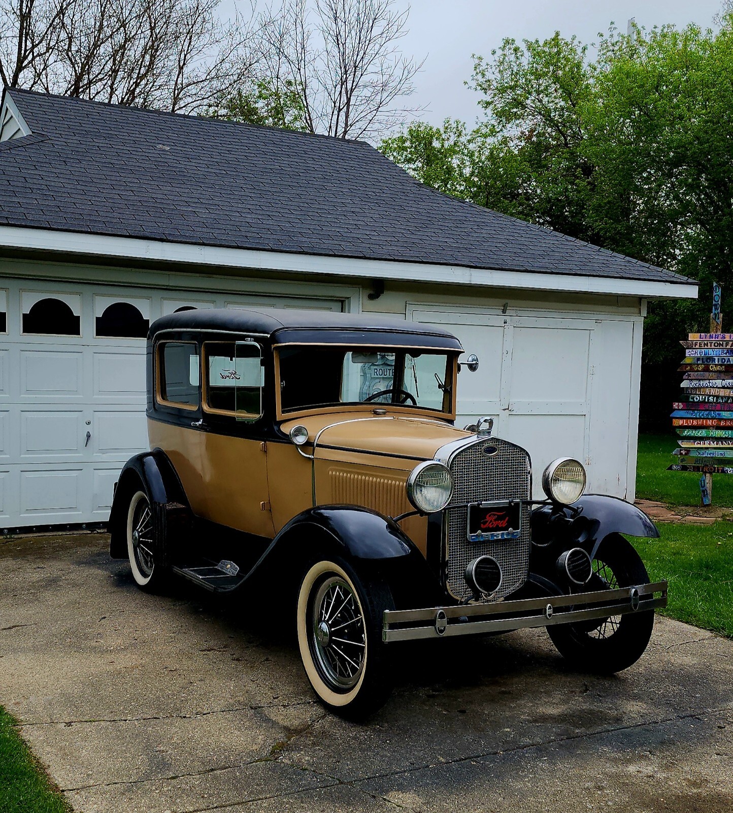 Ford-Model-A-1930-Sedan-28