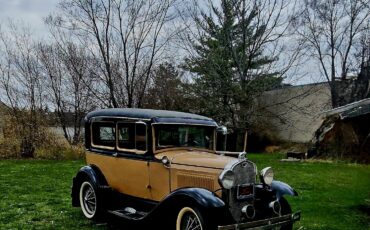 Ford-Model-A-1930-Sedan-3