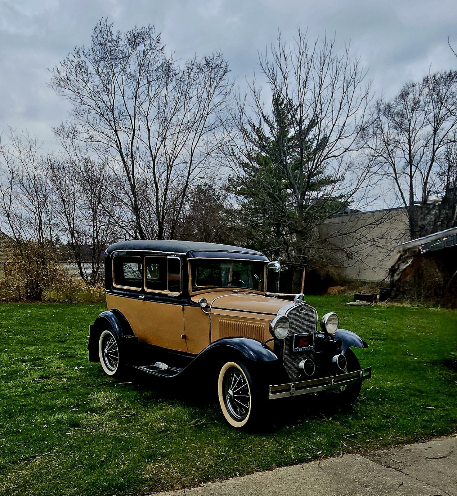 Ford-Model-A-1930-Sedan-3