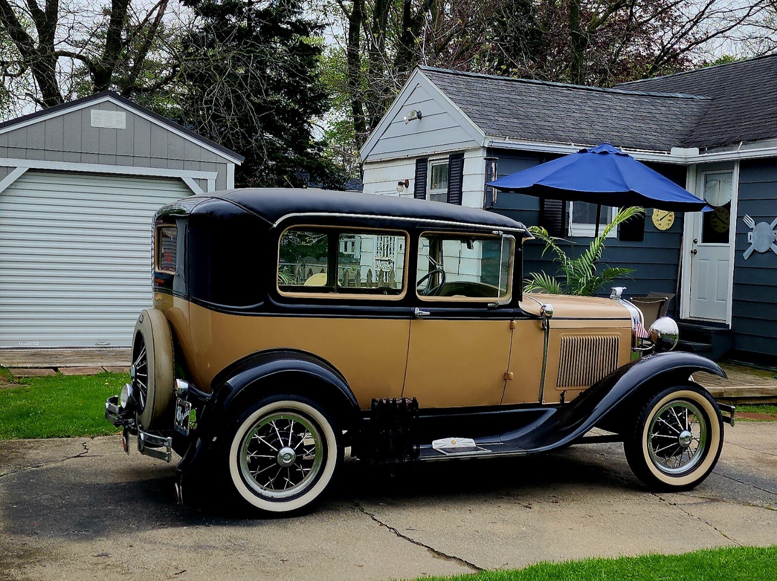 Ford-Model-A-1930-Sedan-38