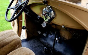 Ford-Model-A-1930-Sedan-6