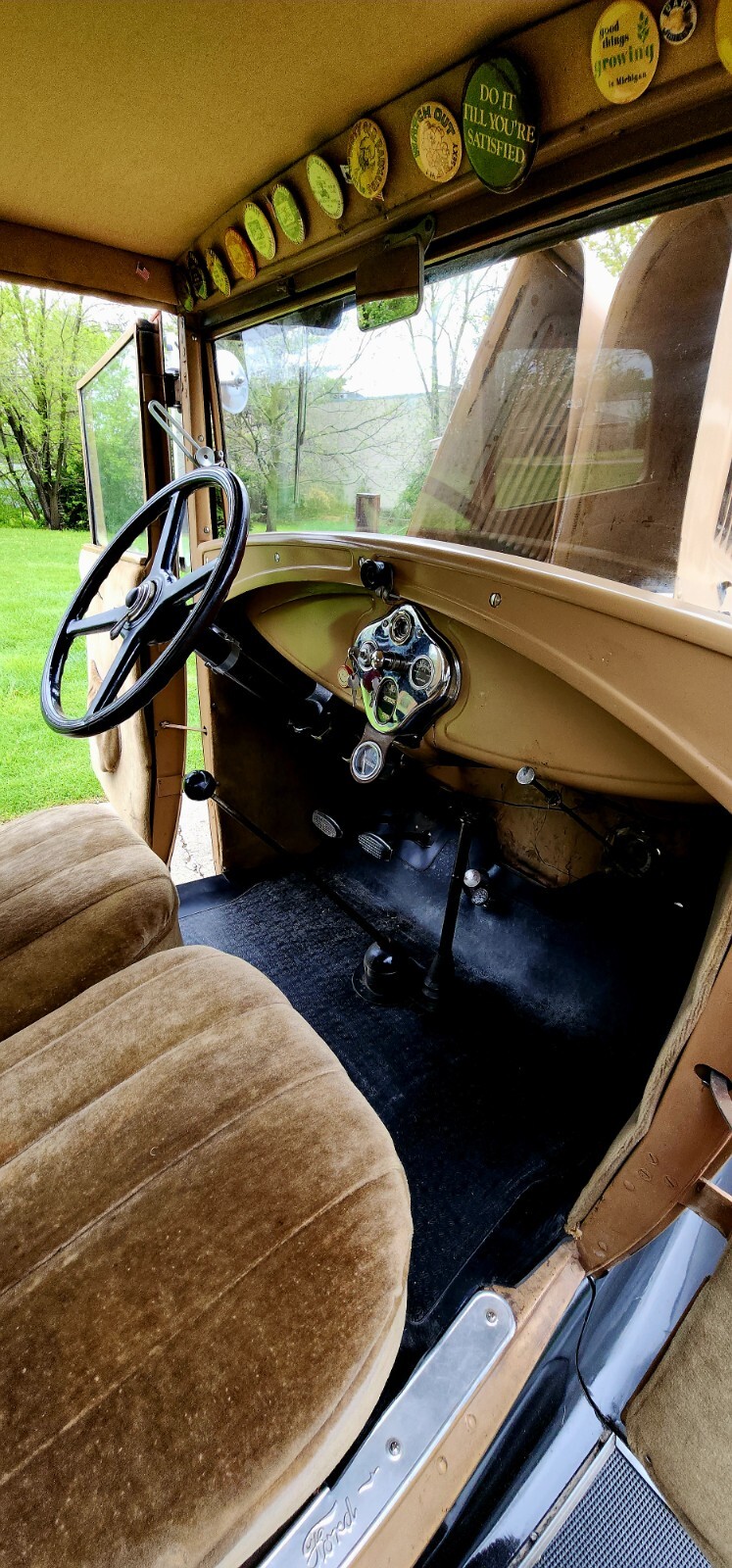 Ford-Model-A-1930-Sedan-6