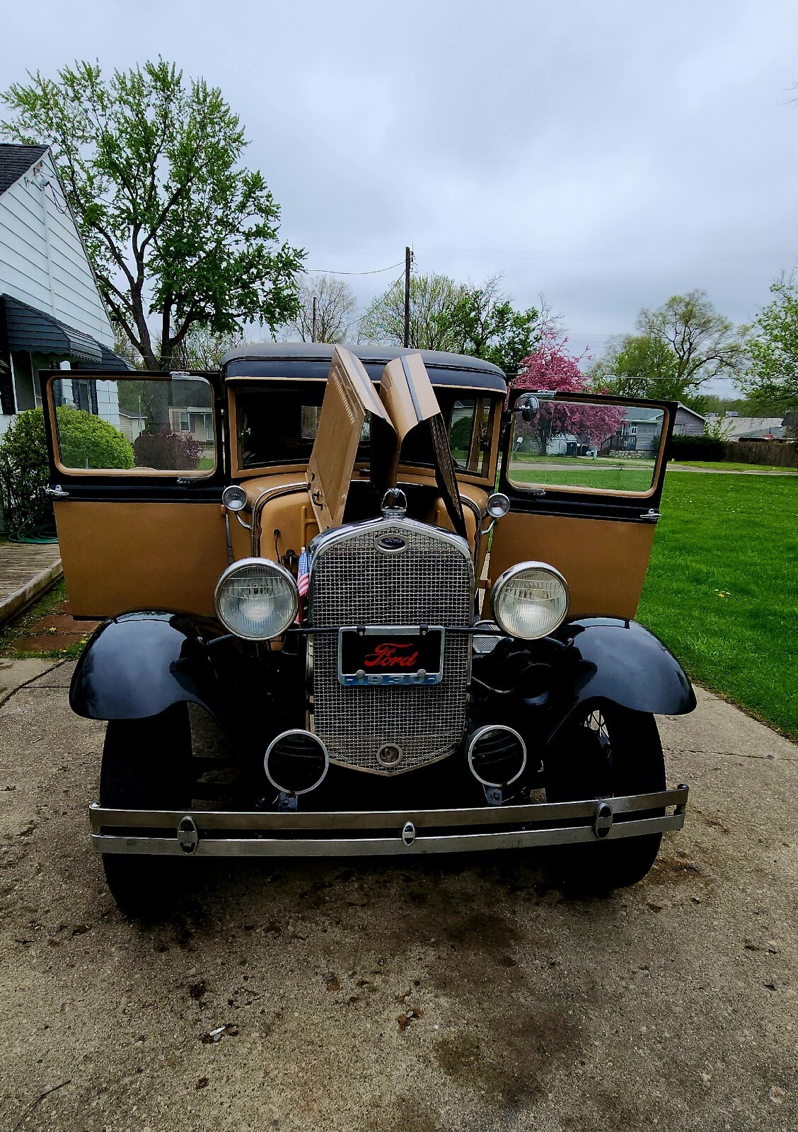Ford-Model-A-1930-Sedan-7
