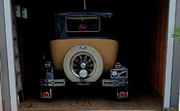 Ford-Model-A-1930-Sedan-9