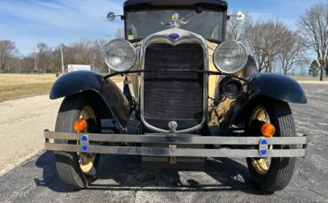 Ford-Model-A-1930-Tudor-Sedan-1
