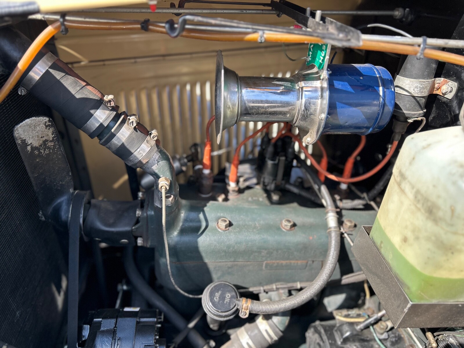 Ford-Model-A-1930-Tudor-Sedan-13
