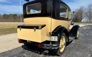 Ford-Model-A-1930-Tudor-Sedan-3