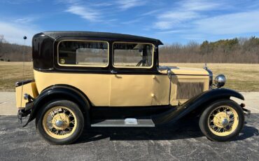 Ford-Model-A-1930-Tudor-Sedan-4