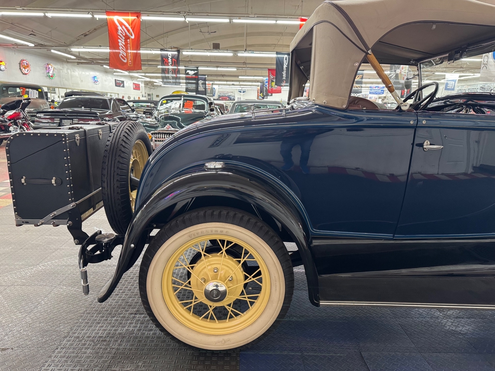Ford-Model-A-1931-29
