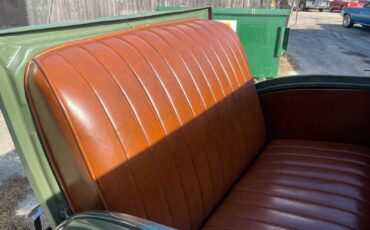 Ford-Model-A-1931-Deluxe-Roadster-11