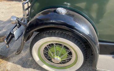 Ford-Model-A-1931-Deluxe-Roadster-12
