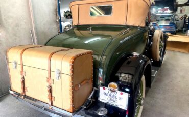 Ford-Model-A-1931-Deluxe-Roadster-17