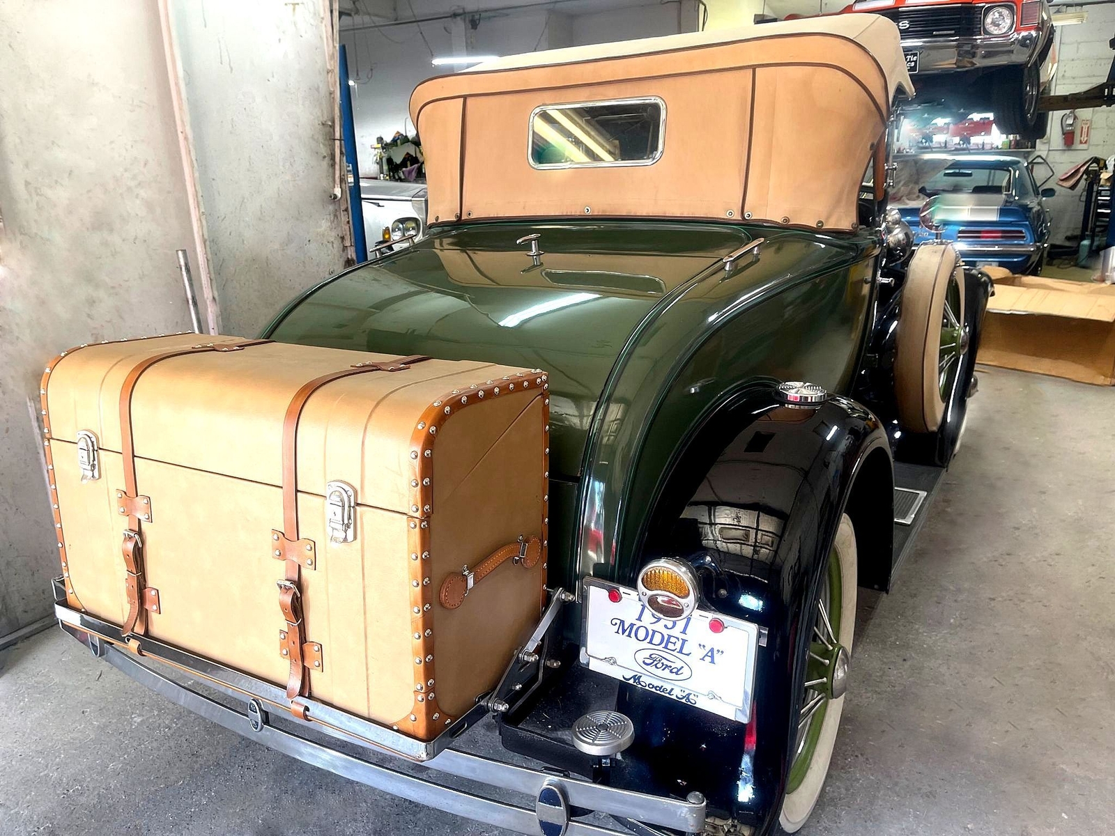 Ford-Model-A-1931-Deluxe-Roadster-17