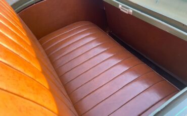 Ford-Model-A-1931-Deluxe-Roadster-24