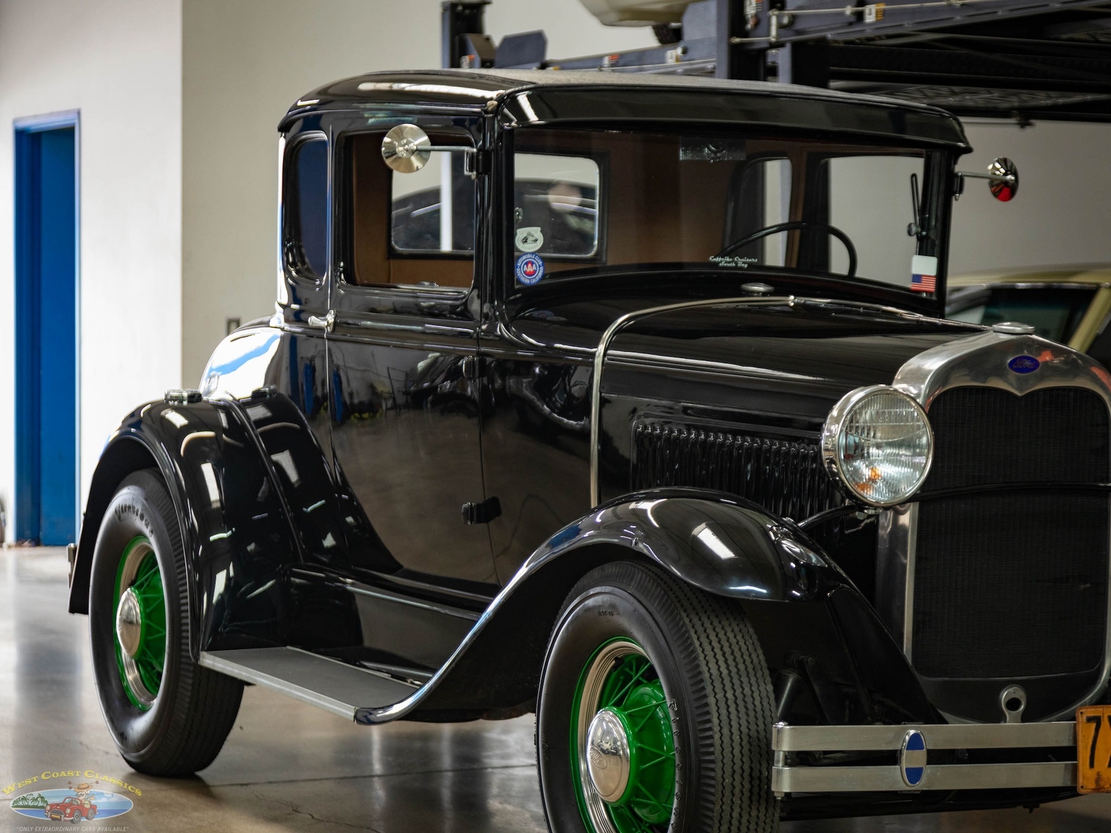Ford-Model-A-5-Window-1930-2-Door-Coupe-10
